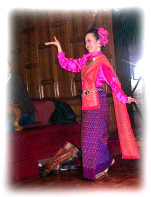 Fon-Sri-Kod-Ta-Boon1-11